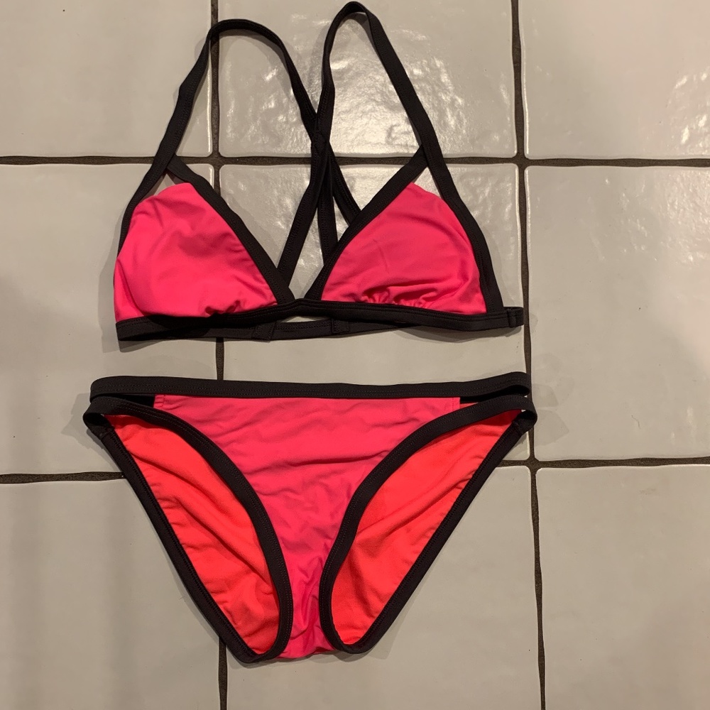 Mock-Triangl Bikini